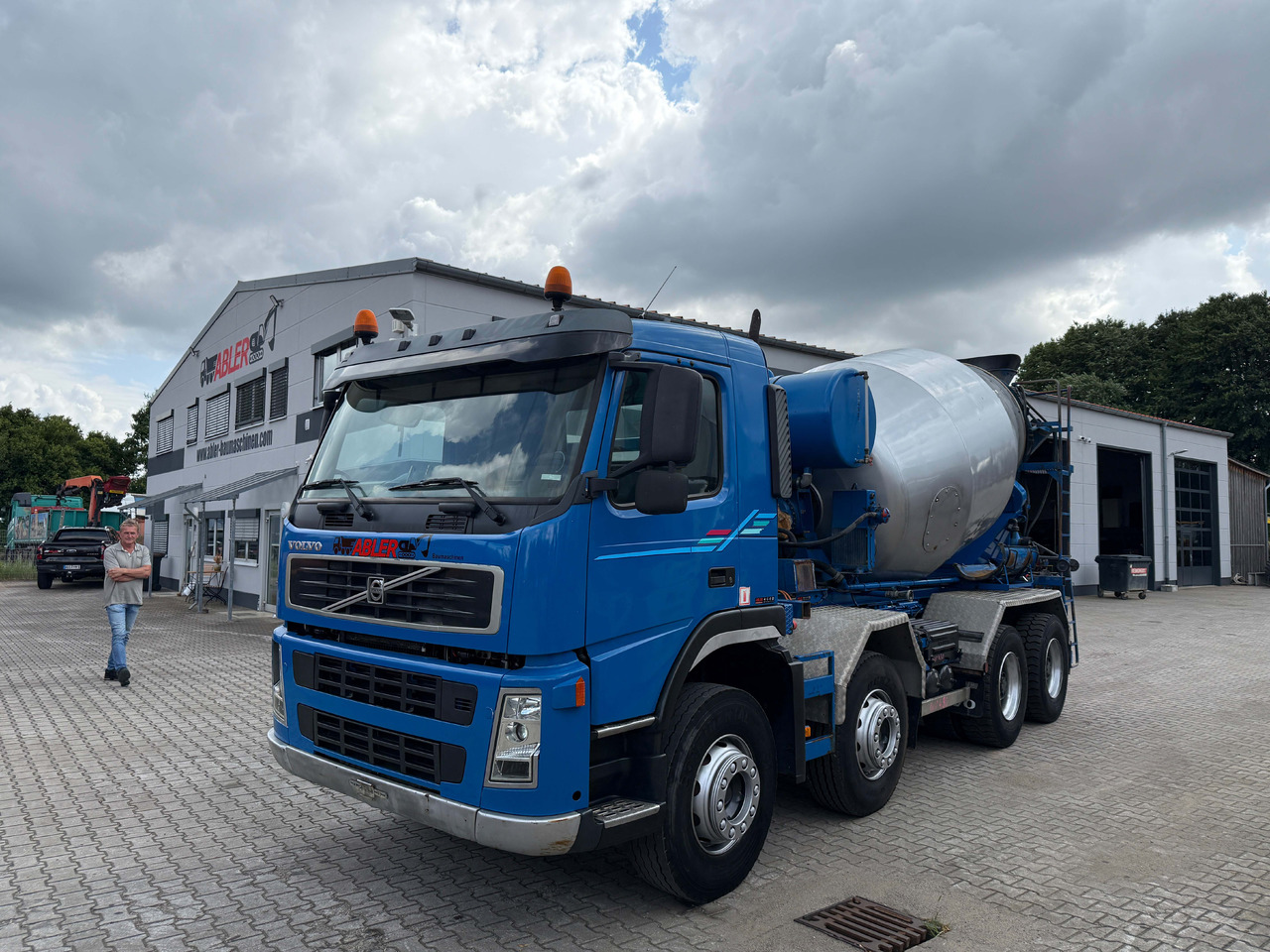 Volvo FM420 Wechselsystem Kipper Betonmischer - Truk pengaduk beton: gambar 3 Volvo FM420 Wechselsystem Kipper Betonmischer - Truk pengaduk beton: gambar 3