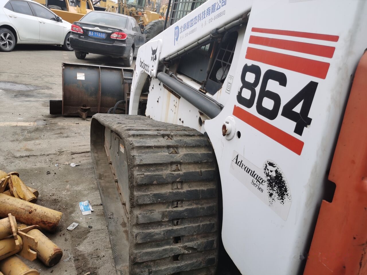 Bobcat 864 - Track loader yang ringkas: gambar 2 Bobcat 864 - Track loader yang ringkas: gambar 2