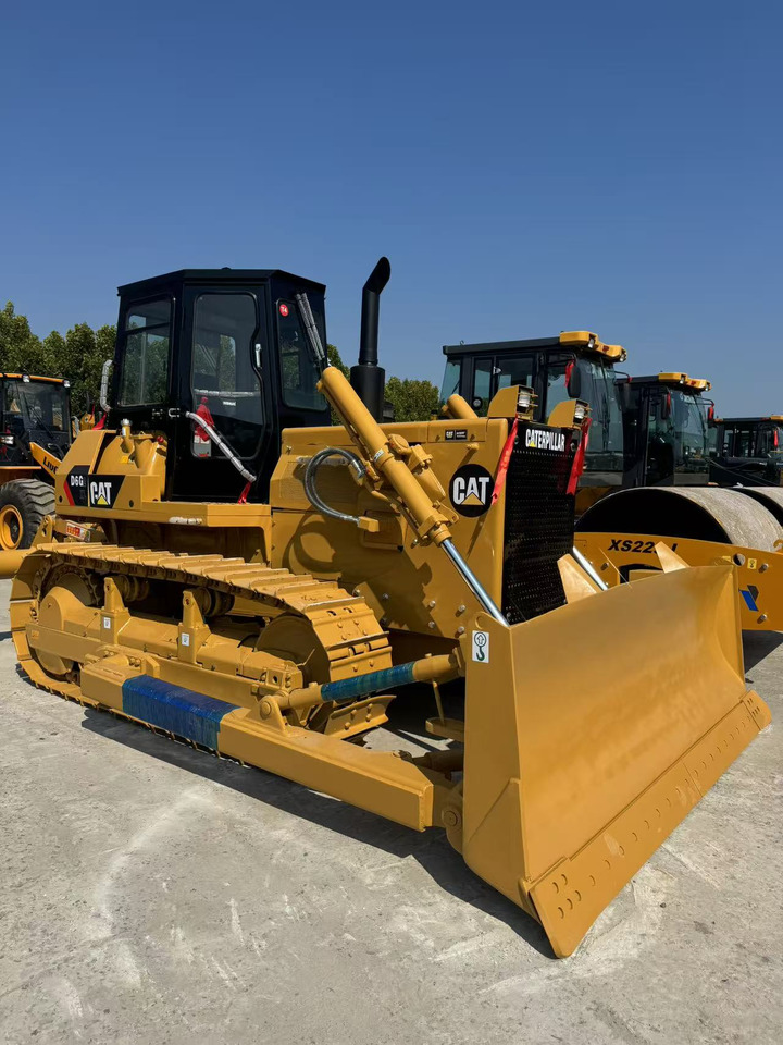 CAT D6G - Bulldozer: gambar 2 CAT D6G - Bulldozer: gambar 2