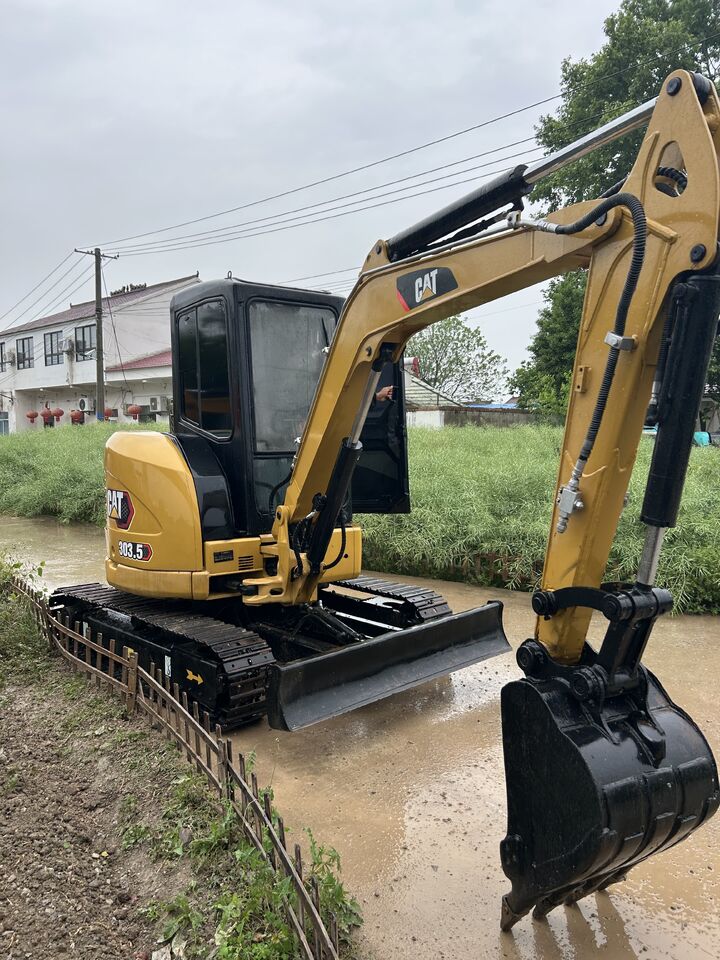 CATERPILLAR 303.5E - Ekskavator mini: gambar 2 CATERPILLAR 303.5E - Ekskavator mini: gambar 2