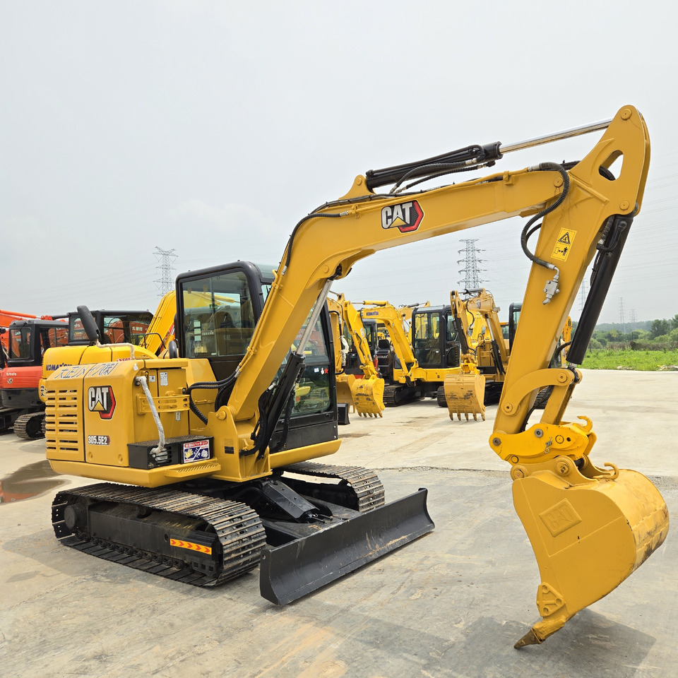 CATERPILLAR 305.5E2 - Ekskavator mini: gambar 1 CATERPILLAR 305.5E2 - Ekskavator mini: gambar 1