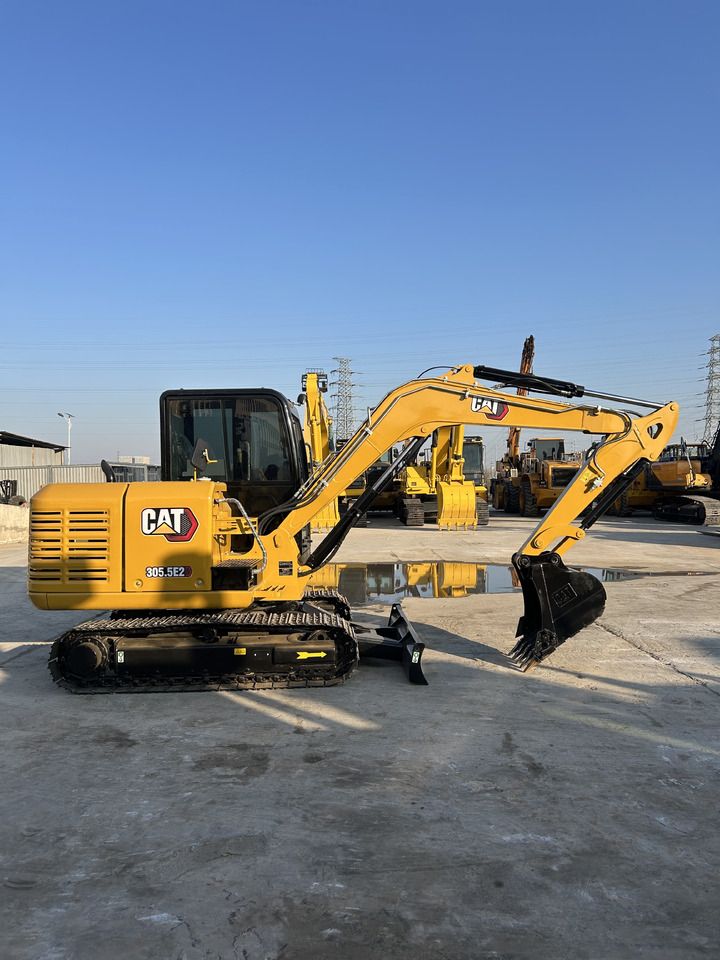 CATERPILLAR 305.5E2 - Ekskavator mini: gambar 1 CATERPILLAR 305.5E2 - Ekskavator mini: gambar 1