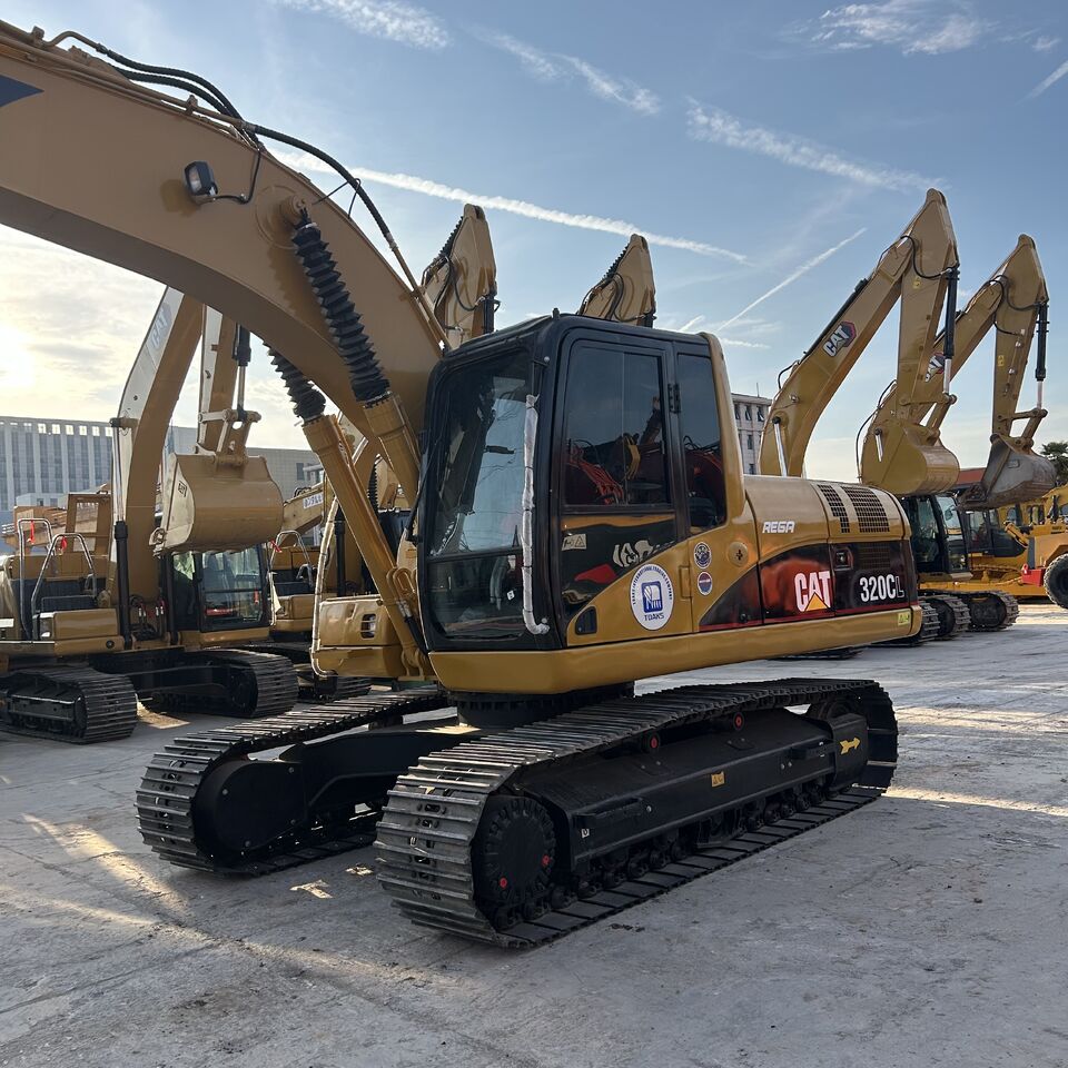 CATERPILLAR 320CL - Ekskavator: gambar 1 CATERPILLAR 320CL - Ekskavator: gambar 1