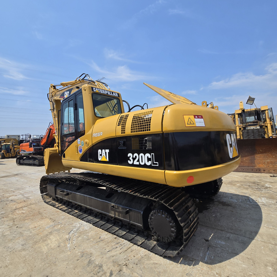 CATERPILLAR 320CL - Ekskavator: gambar 5 CATERPILLAR 320CL - Ekskavator: gambar 5
