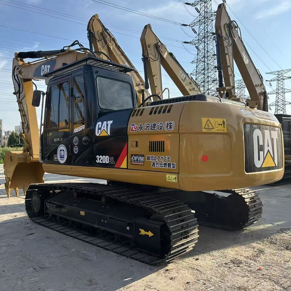 CATERPILLAR 320D - Ekskavator: gambar 4 CATERPILLAR 320D - Ekskavator: gambar 4