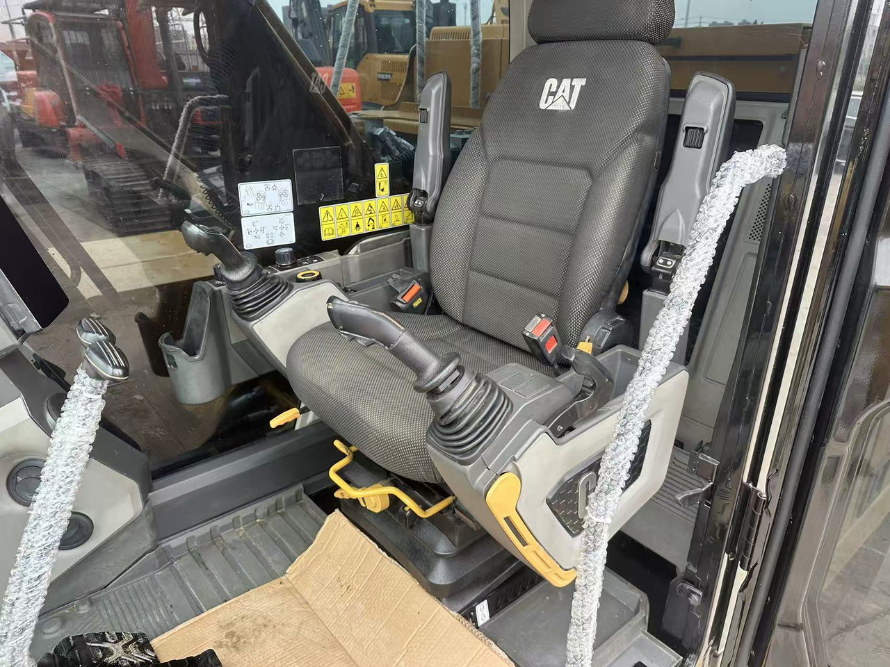 Ekskavator CATERPILLAR 320GC: gambar 14 Ekskavator CATERPILLAR 320GC: gambar 14