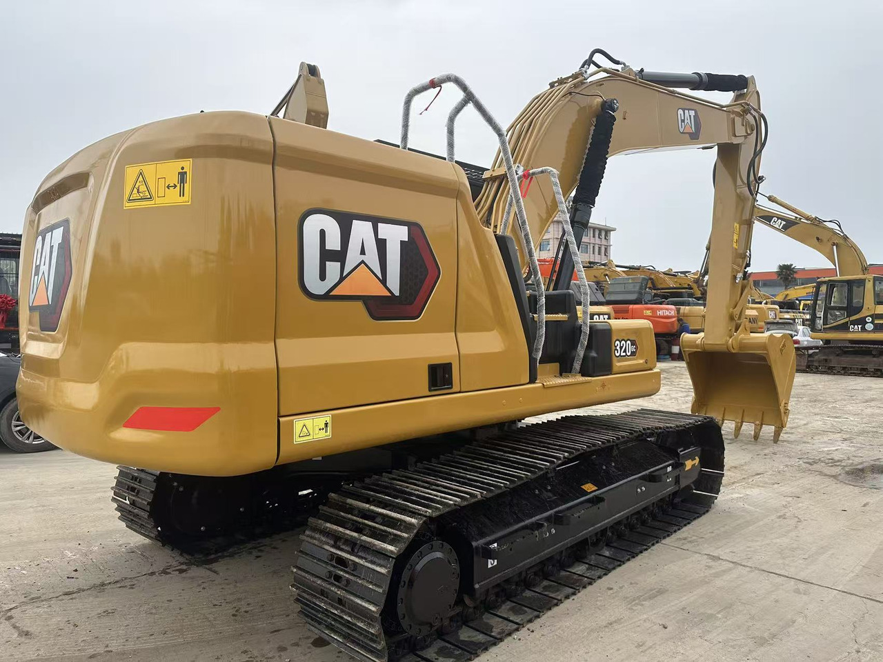 Ekskavator CATERPILLAR 320GC: gambar 6 Ekskavator CATERPILLAR 320GC: gambar 6