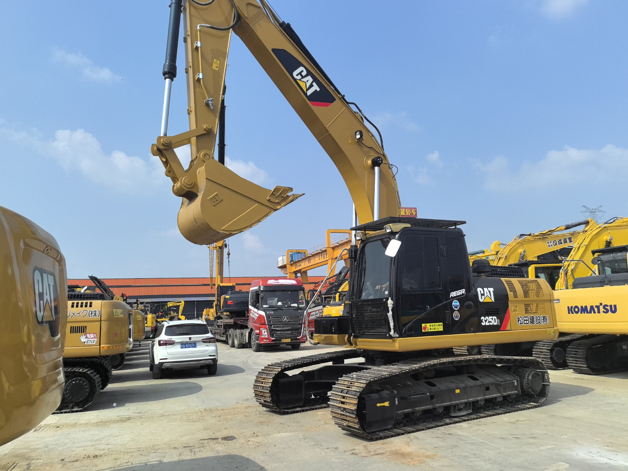 CATERPILLAR 325D - Ekskavator: gambar 4 CATERPILLAR 325D - Ekskavator: gambar 4