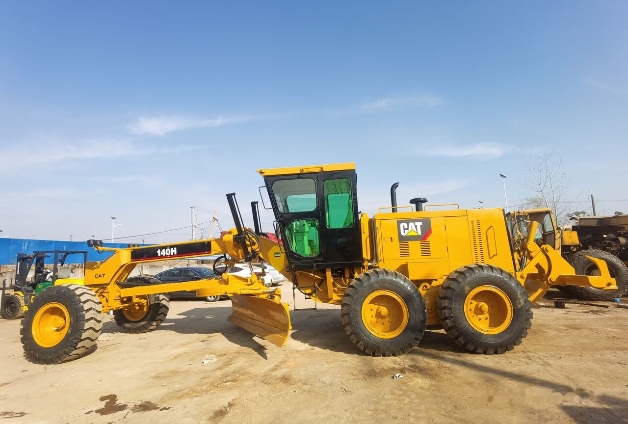 Caterpillar 140H - Grader: gambar 1 Caterpillar 140H - Grader: gambar 1