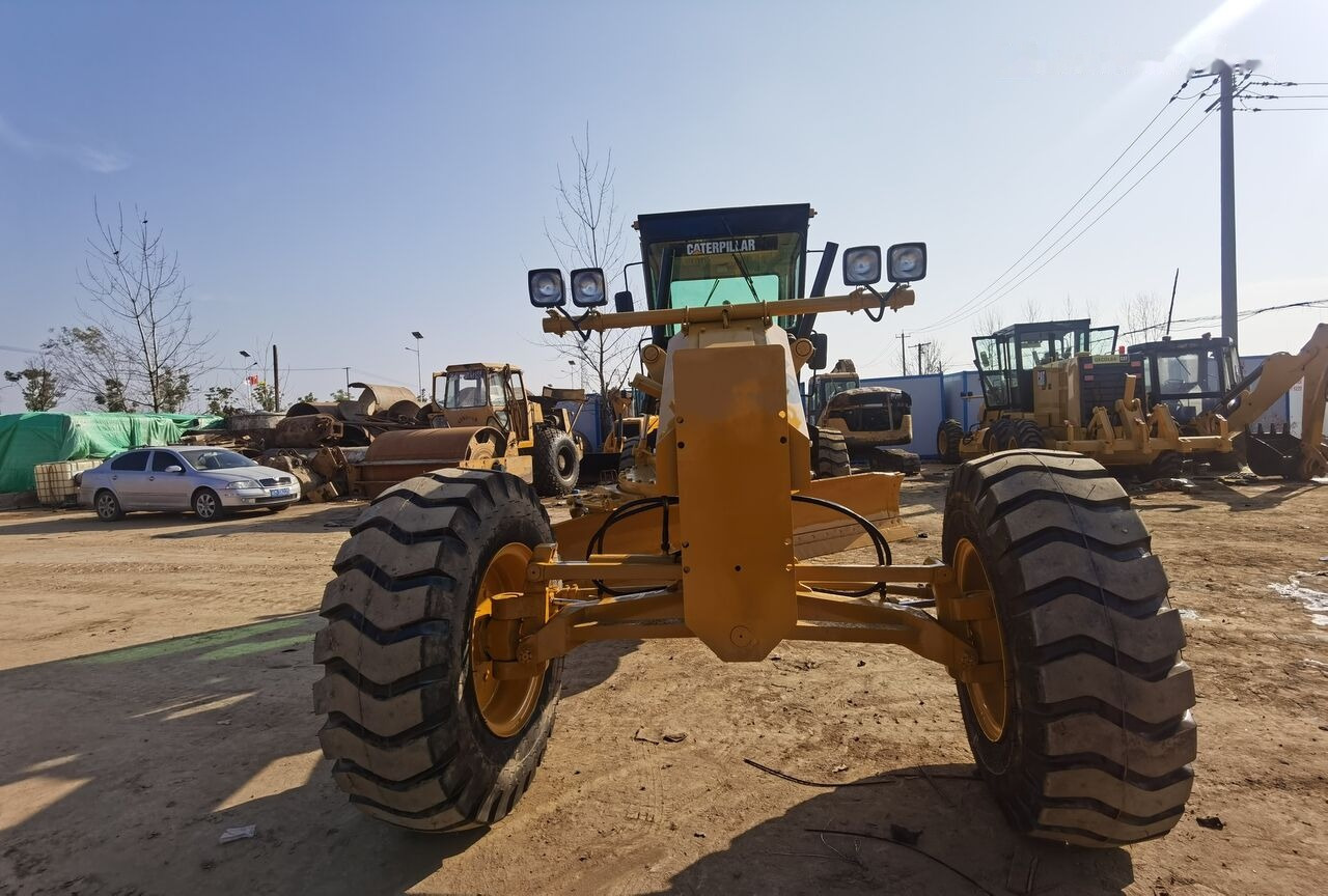Caterpillar 140H - Grader: gambar 5 Caterpillar 140H - Grader: gambar 5