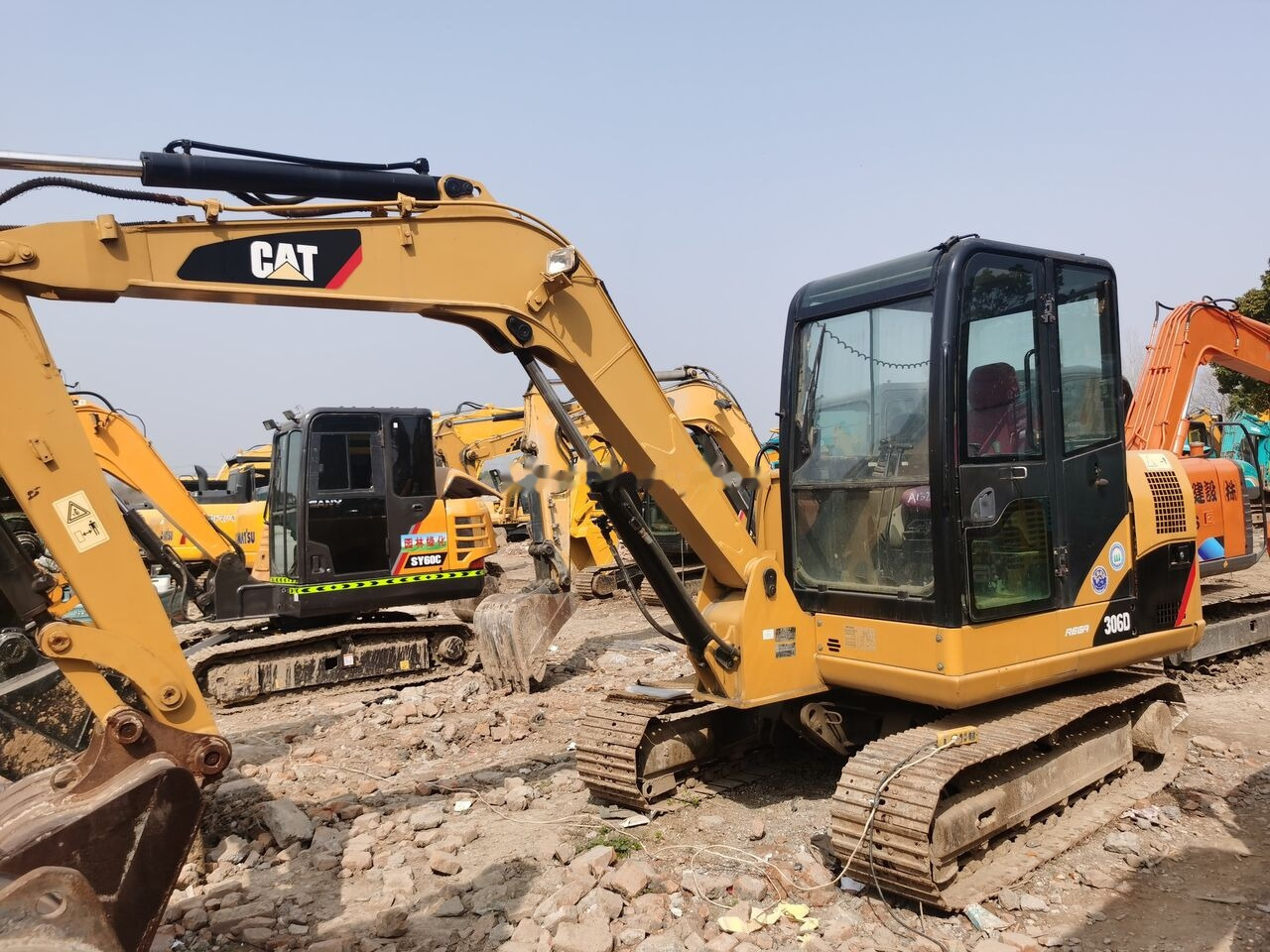 Caterpillar 306D - Ekskavator mini: gambar 1 Caterpillar 306D - Ekskavator mini: gambar 1