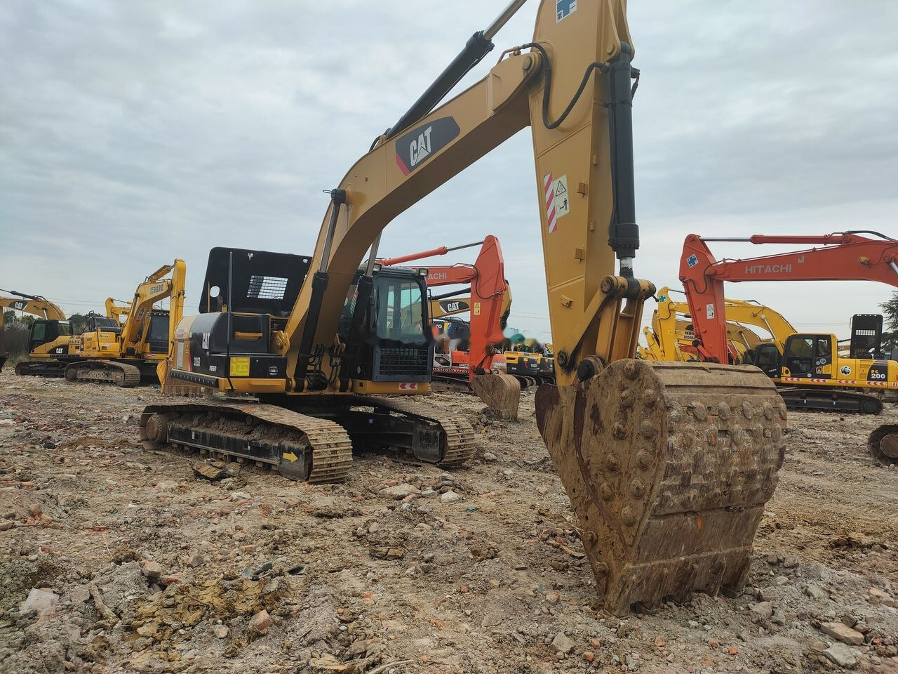 Caterpillar 326D - Ekskavator perayap: gambar 4 Caterpillar 326D - Ekskavator perayap: gambar 4