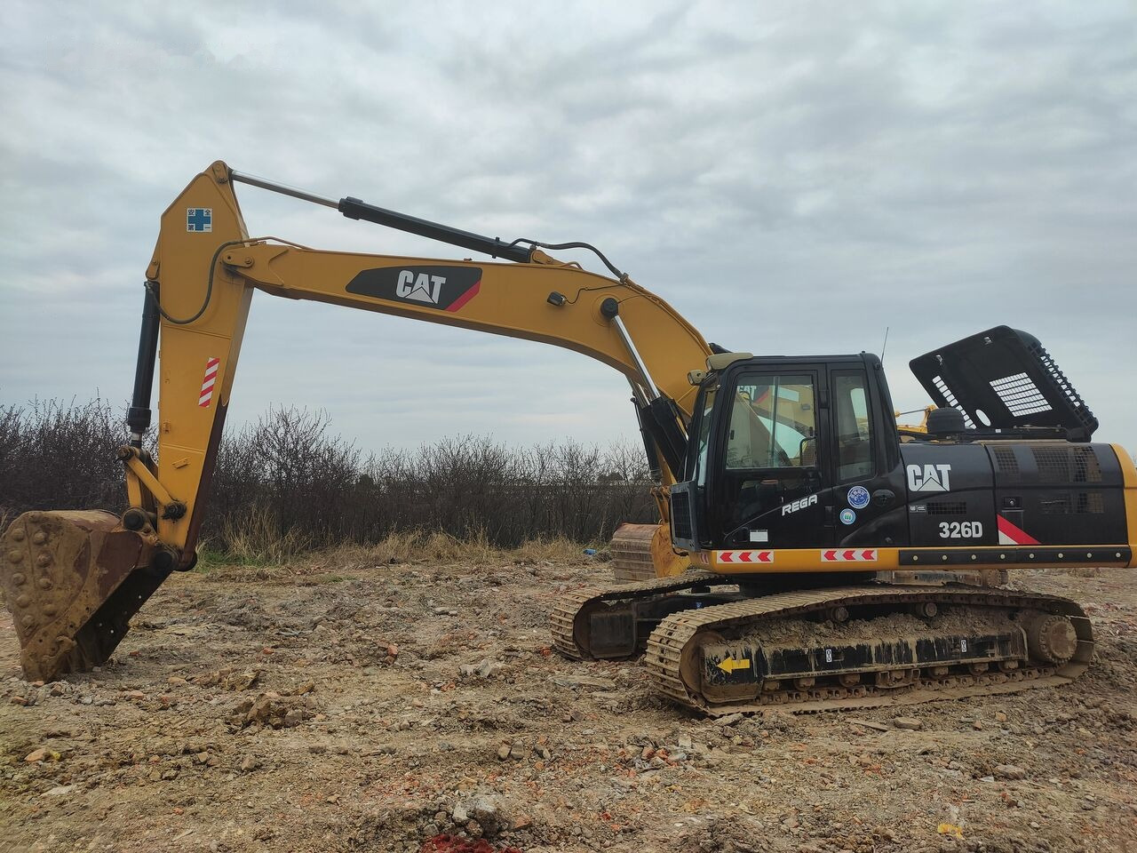 Caterpillar 326D - Ekskavator perayap: gambar 1 Caterpillar 326D - Ekskavator perayap: gambar 1