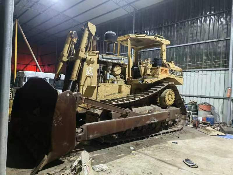 Caterpillar D8R - Bulldozer: gambar 4 Caterpillar D8R - Bulldozer: gambar 4
