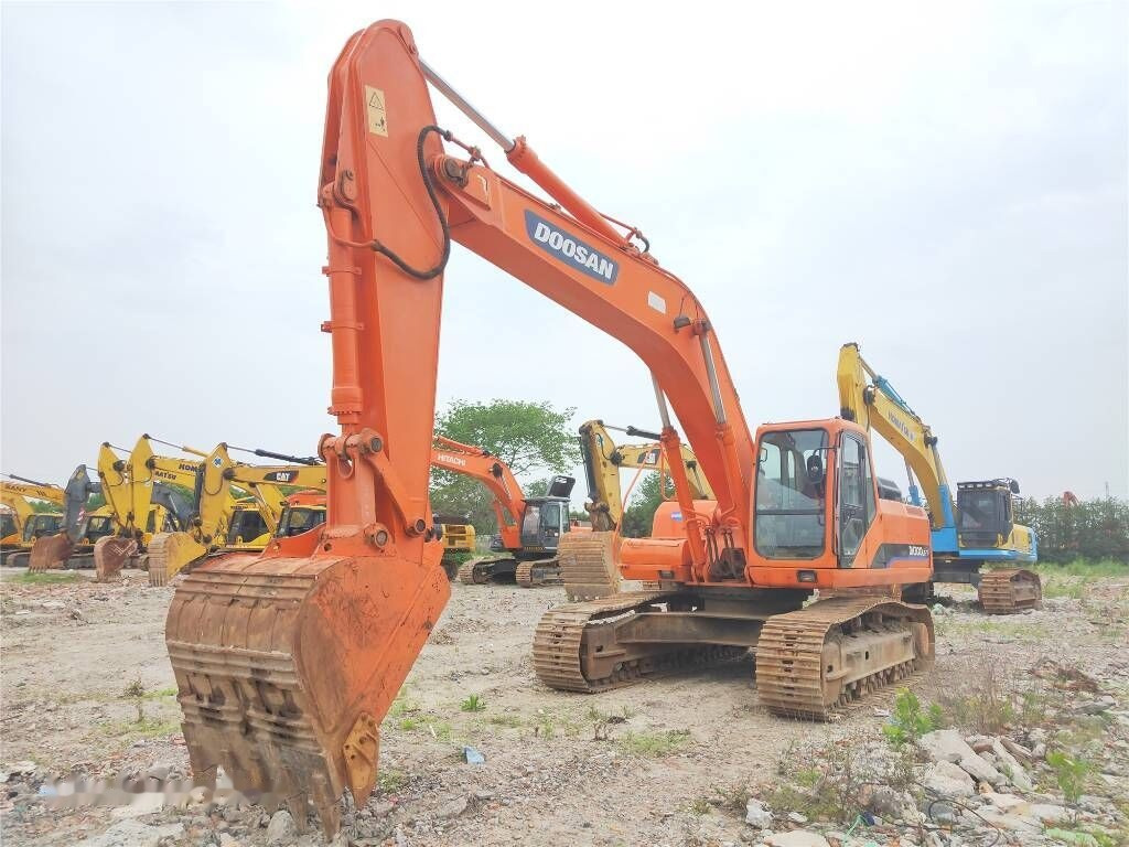 Doosan DH 300 LC-7 - Ekskavator perayap: gambar 1 Doosan DH 300 LC-7 - Ekskavator perayap: gambar 1