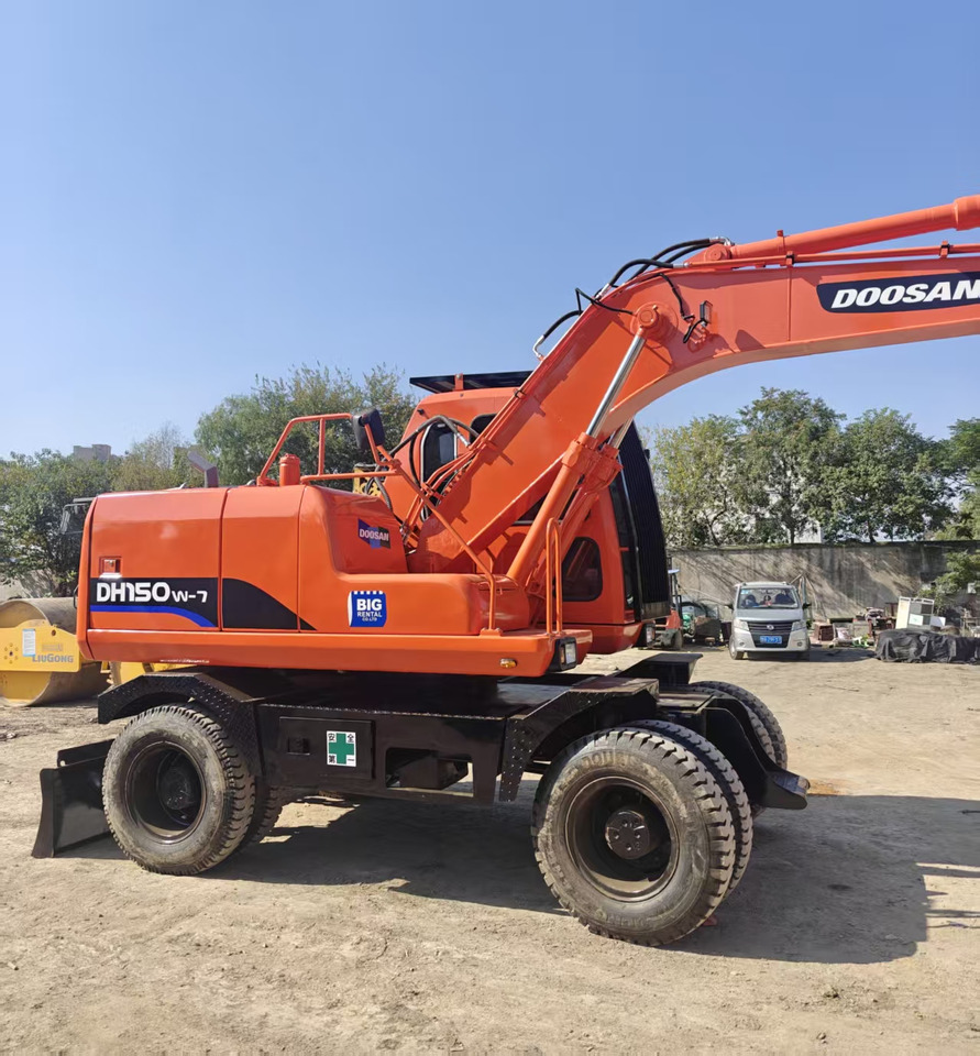 Doosan DH150W - Ekskavator roda: gambar 3 Doosan DH150W - Ekskavator roda: gambar 3