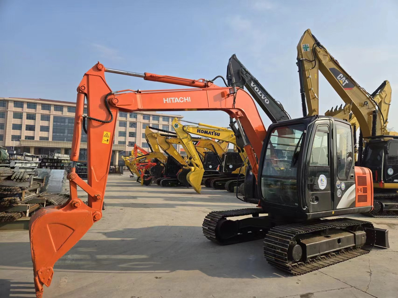 HITACHI ZX60 - Ekskavator mini: gambar 5 HITACHI ZX60 - Ekskavator mini: gambar 5