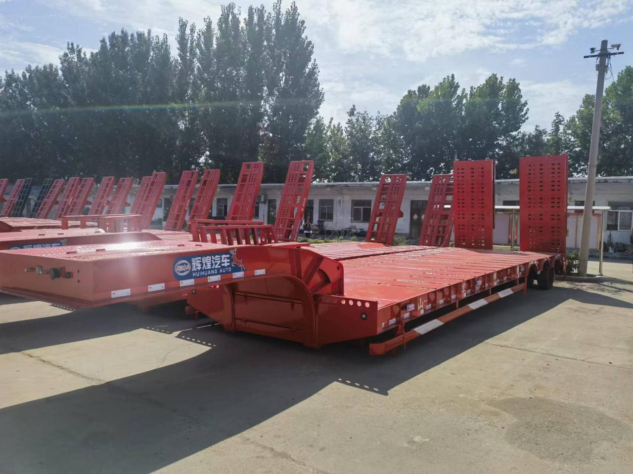HUI HUANG AUTO - Semi-trailer flatbed: gambar 5 HUI HUANG AUTO - Semi-trailer flatbed: gambar 5
