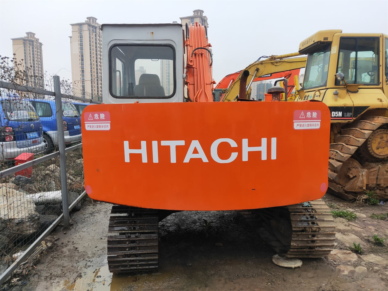 Hitachi EX60 - Ekskavator perayap: gambar 3 Hitachi EX60 - Ekskavator perayap: gambar 3