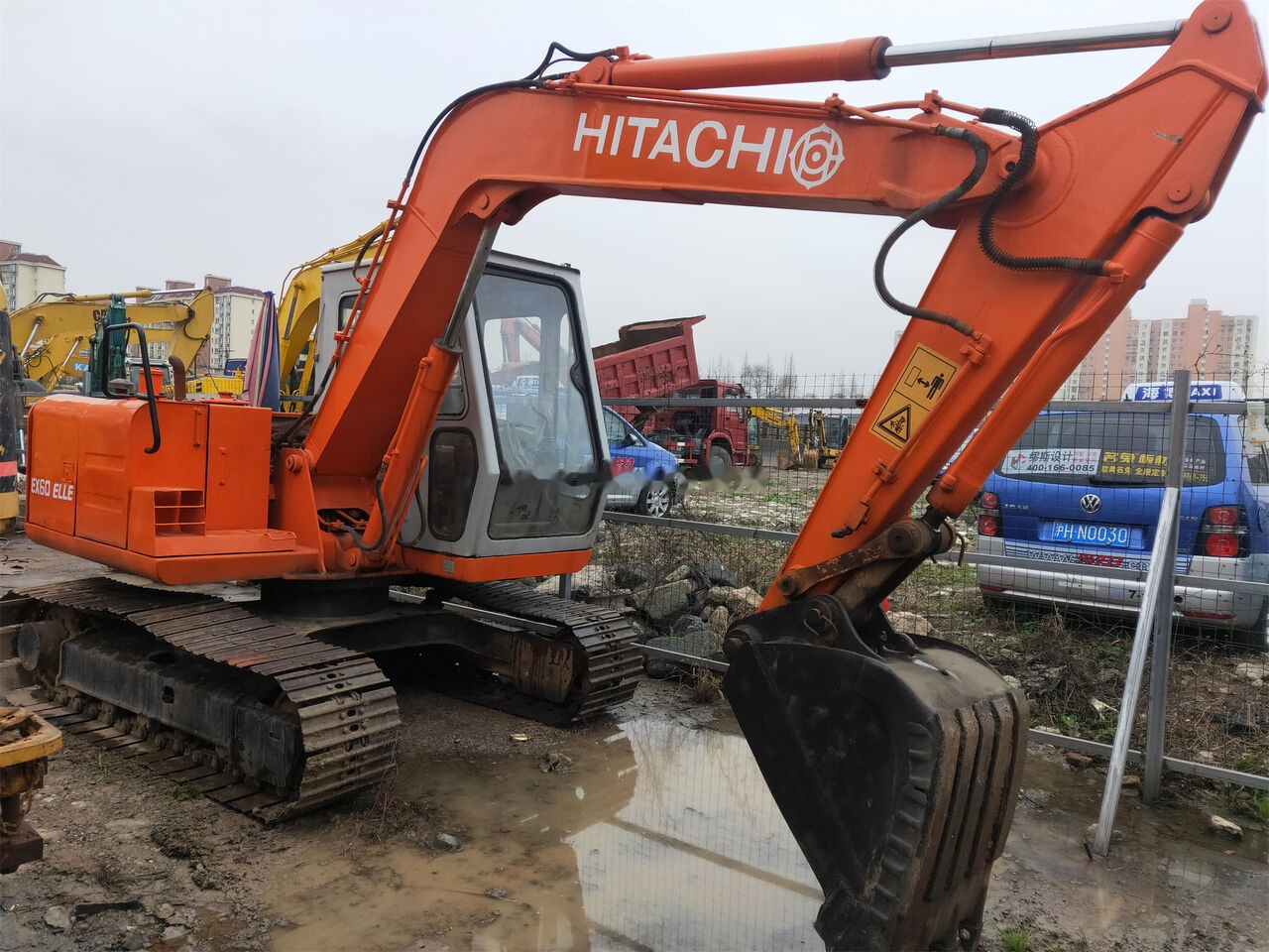 Hitachi EX60 - Ekskavator perayap: gambar 1 Hitachi EX60 - Ekskavator perayap: gambar 1