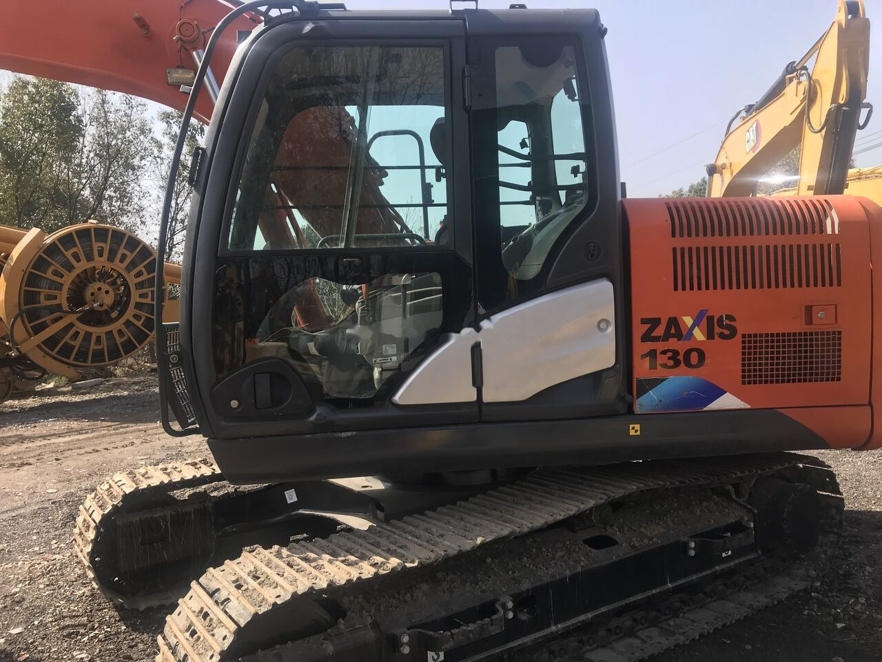 Hitachi ZX130 - Ekskavator perayap: gambar 3 Hitachi ZX130 - Ekskavator perayap: gambar 3