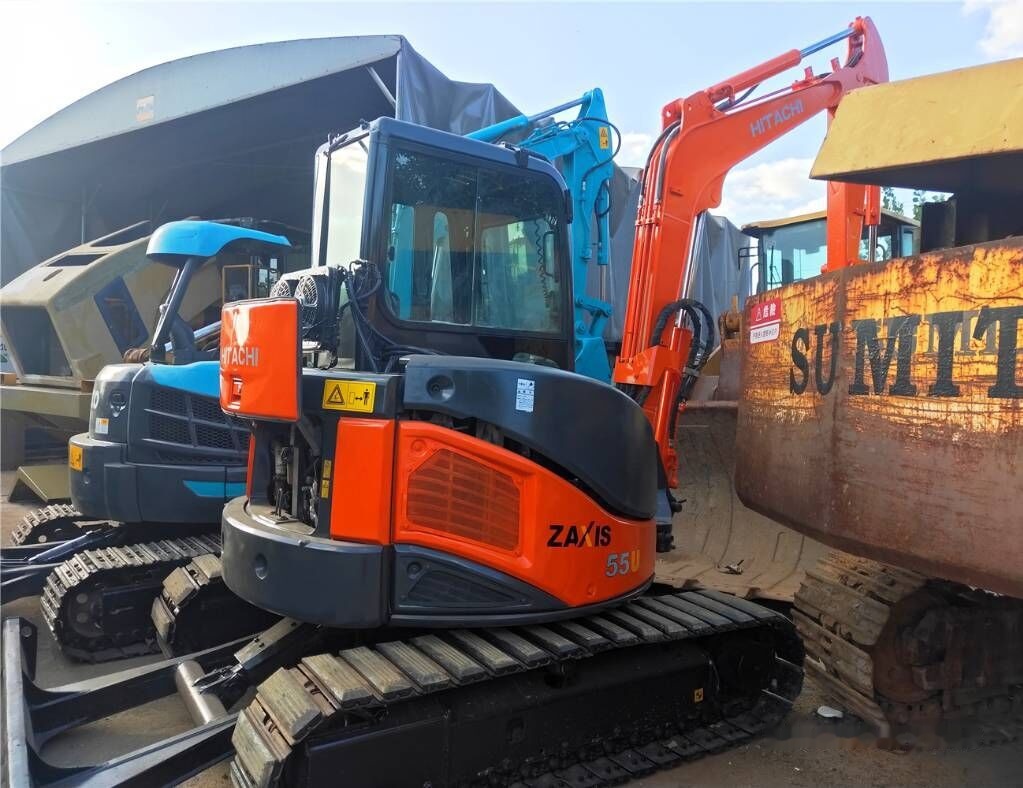 Hitachi ZX55UR - Ekskavator mini: gambar 1 Hitachi ZX55UR - Ekskavator mini: gambar 1