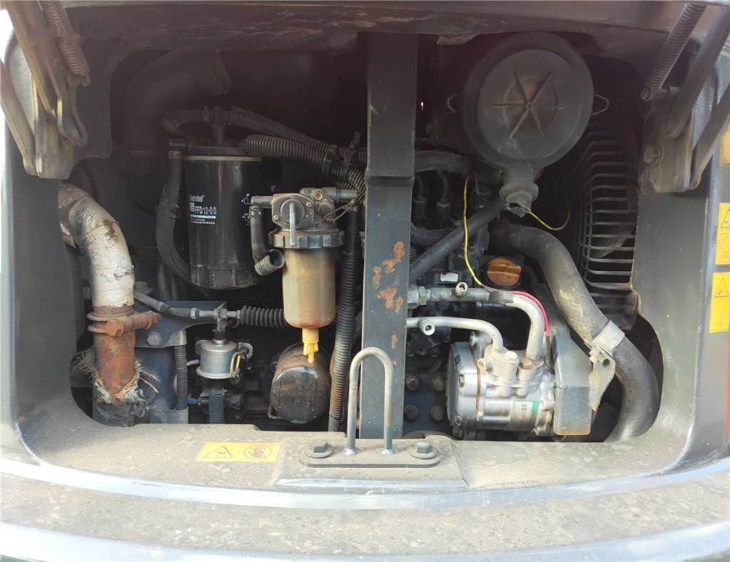 Hitachi ZX55UR - Ekskavator mini: gambar 2 Hitachi ZX55UR - Ekskavator mini: gambar 2