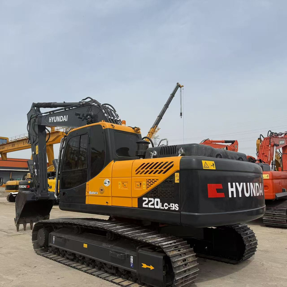 Hyundai 220LC-9S - Ekskavator perayap: gambar 3 Hyundai 220LC-9S - Ekskavator perayap: gambar 3