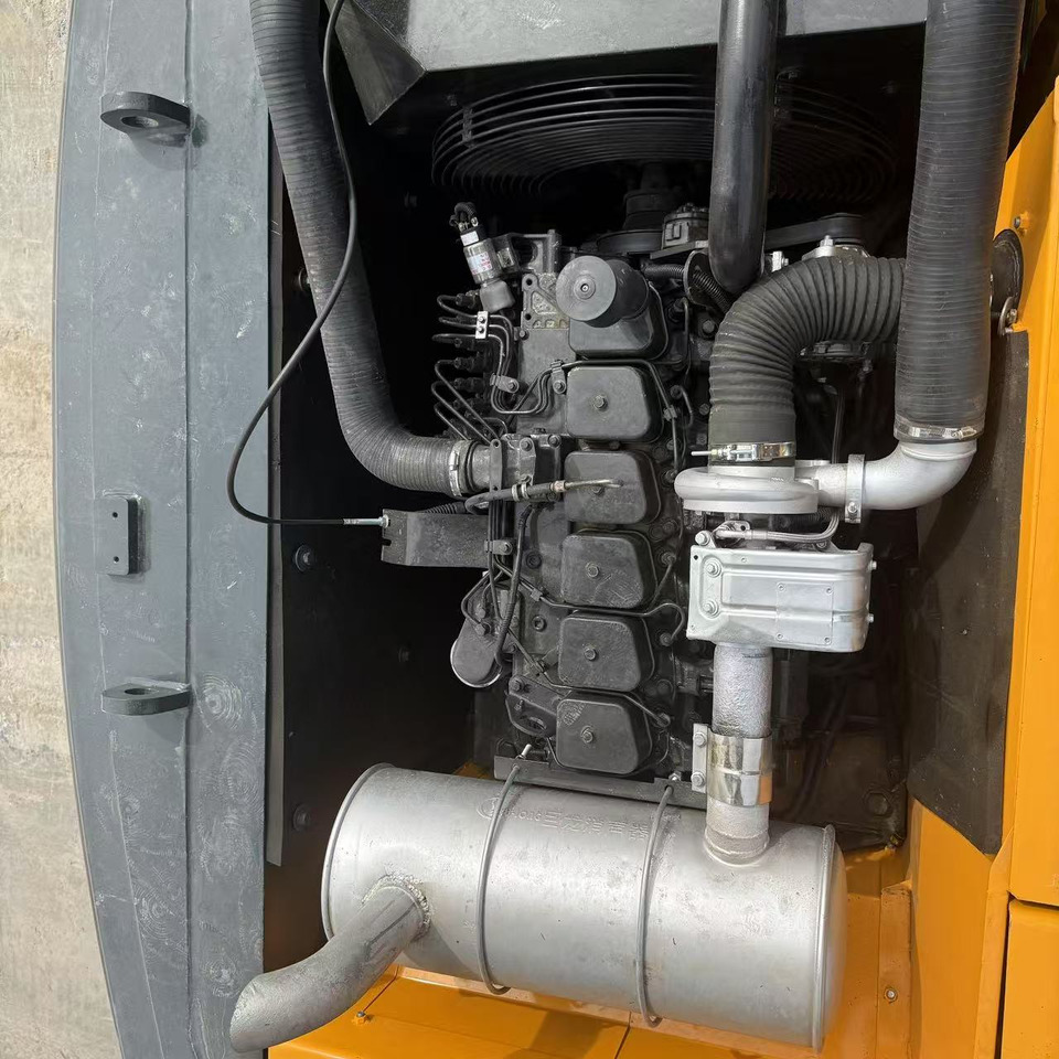 Hyundai 220LC-9S - Ekskavator perayap: gambar 5 Hyundai 220LC-9S - Ekskavator perayap: gambar 5