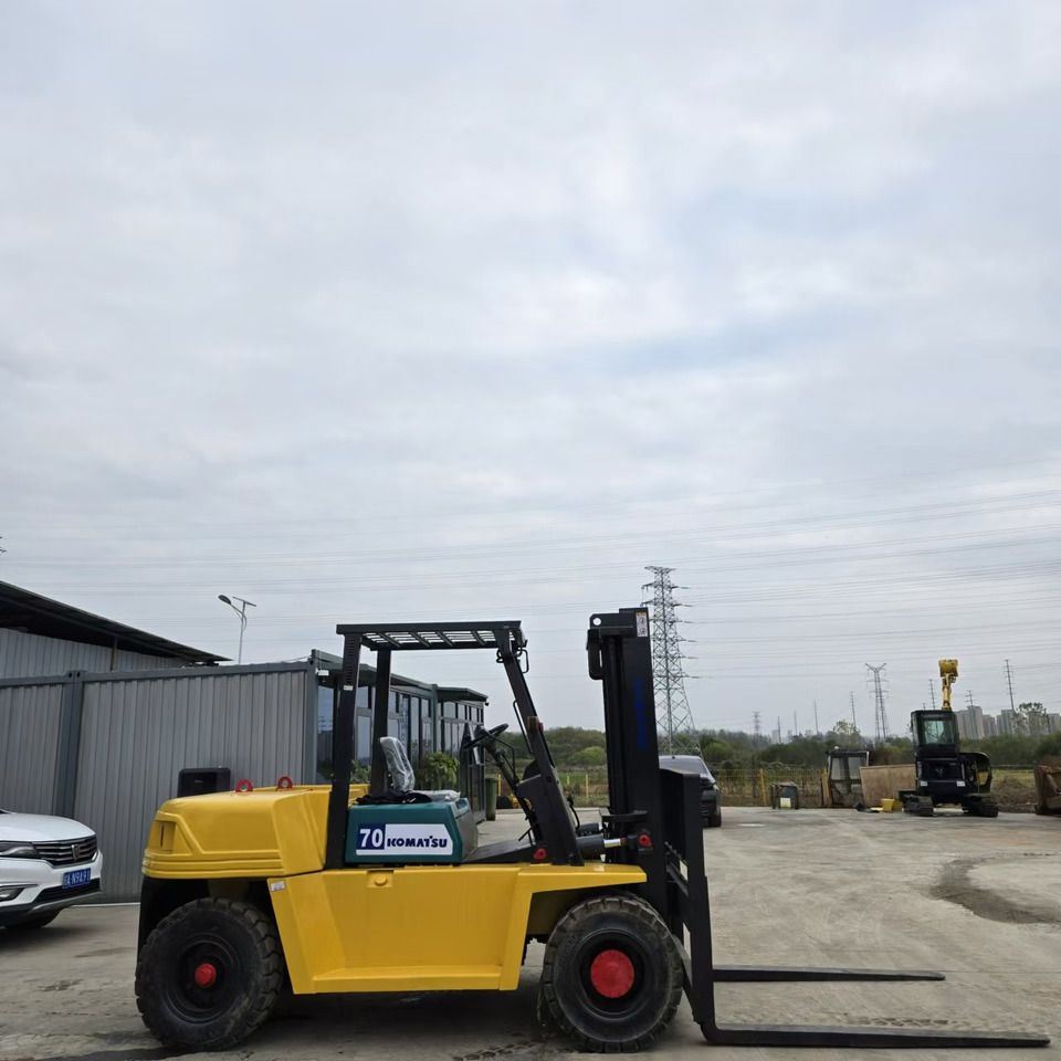 KOMATSU FD70 - Forklift diesel: gambar 3 KOMATSU FD70 - Forklift diesel: gambar 3