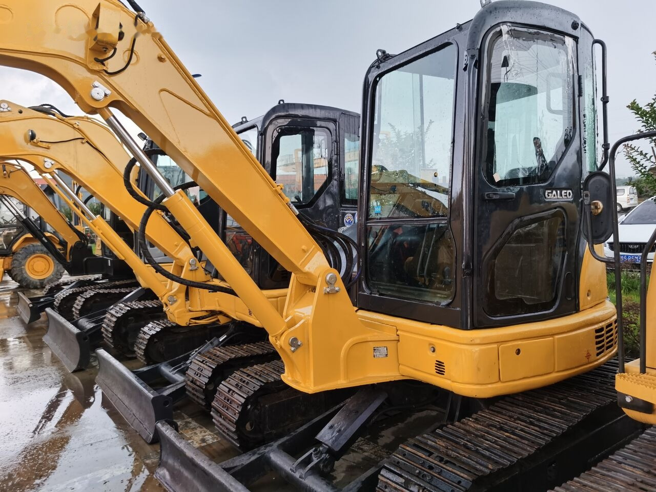 Komatsu PC50MR - Ekskavator mini: gambar 1 Komatsu PC50MR - Ekskavator mini: gambar 1