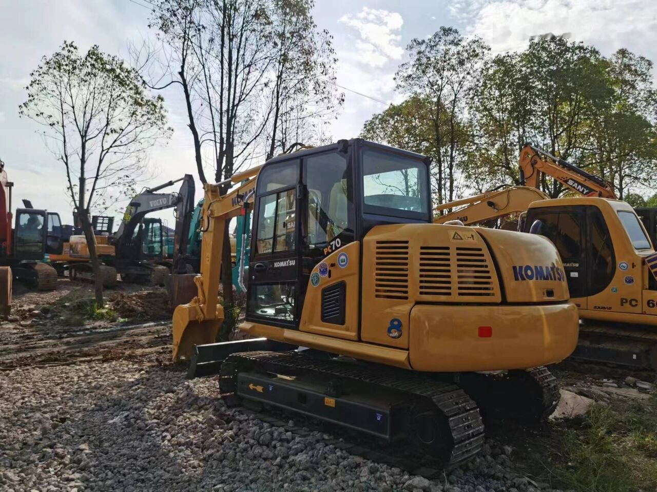 Komatsu PC70-8 - Ekskavator perayap: gambar 3 Komatsu PC70-8 - Ekskavator perayap: gambar 3
