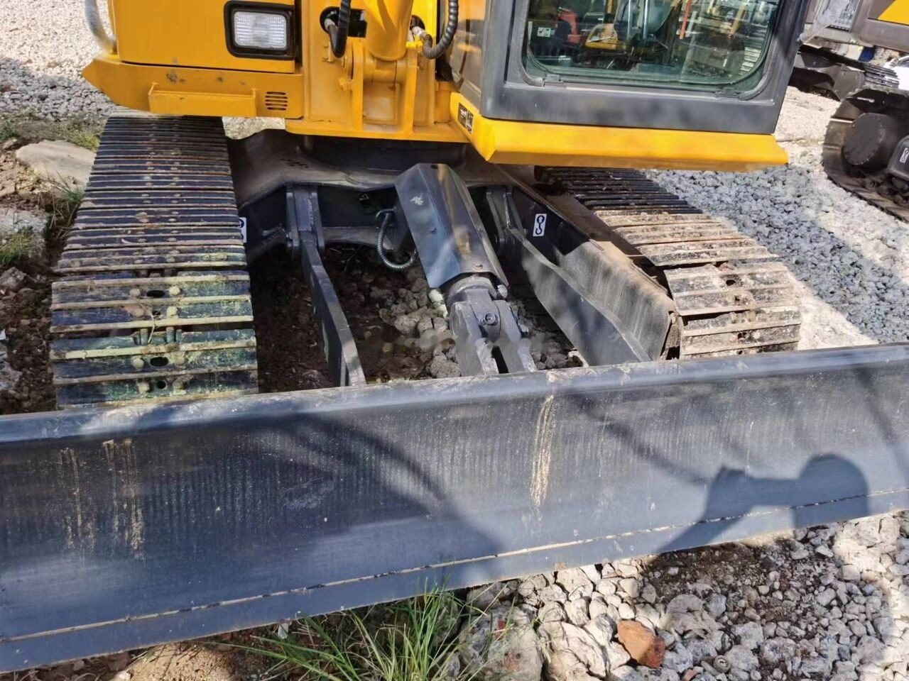 Komatsu PC70-8 - Ekskavator perayap: gambar 5 Komatsu PC70-8 - Ekskavator perayap: gambar 5
