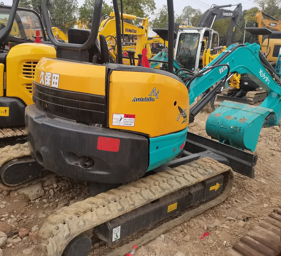 Kubota U35 - Ekskavator mini: gambar 3 Kubota U35 - Ekskavator mini: gambar 3