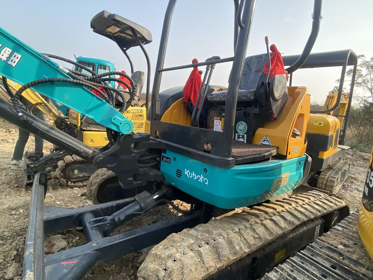 Kubota U35 - Ekskavator mini: gambar 3 Kubota U35 - Ekskavator mini: gambar 3