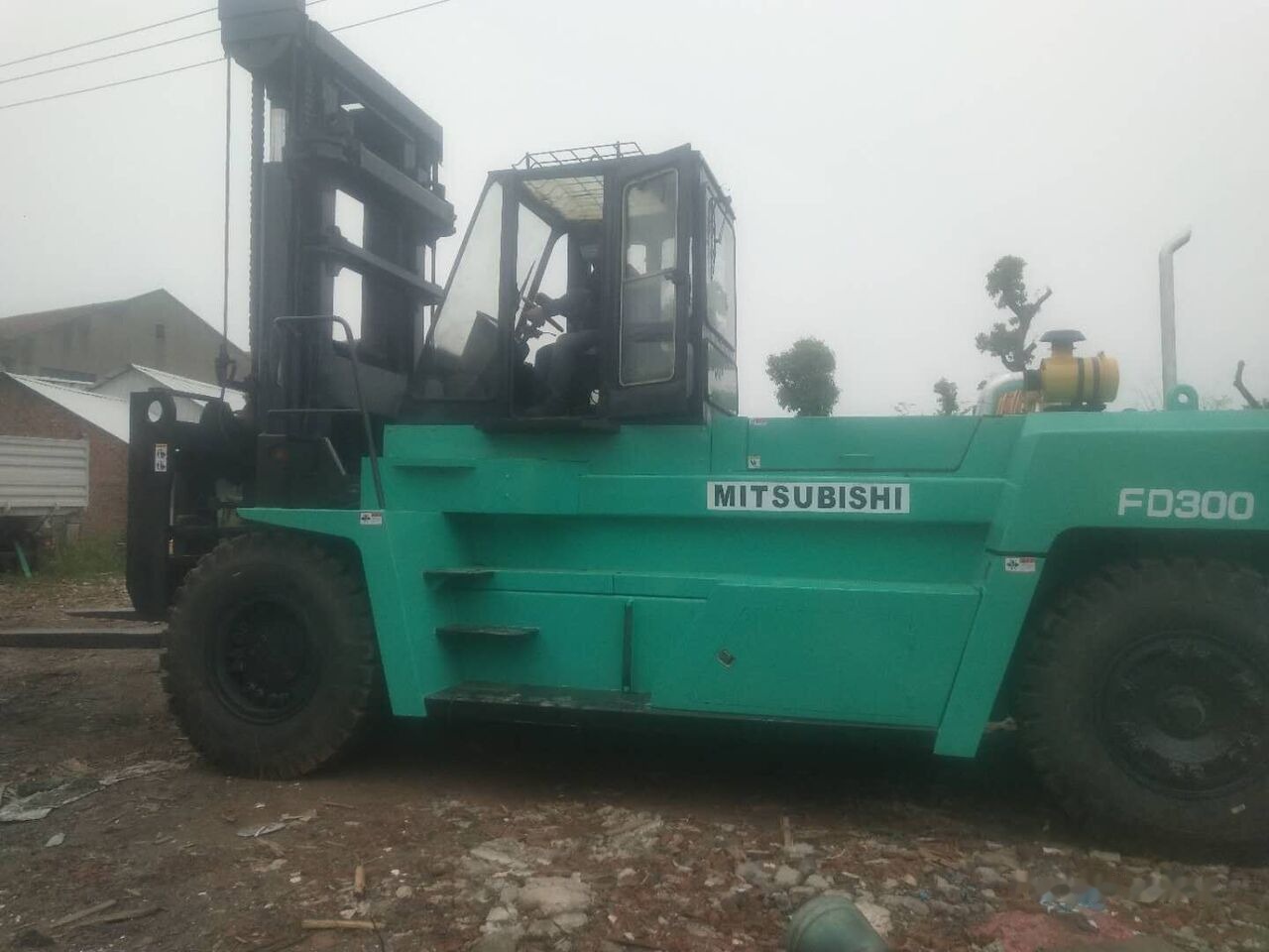 Mitsubishi FD300 - Forklift diesel: gambar 3 Mitsubishi FD300 - Forklift diesel: gambar 3