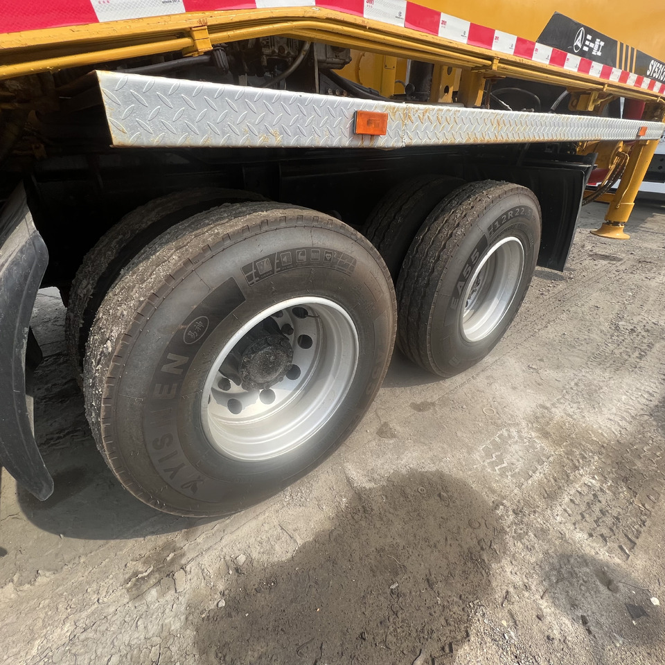 SANY SY5313THB - Truk pompa beton: gambar 3 SANY SY5313THB - Truk pompa beton: gambar 3