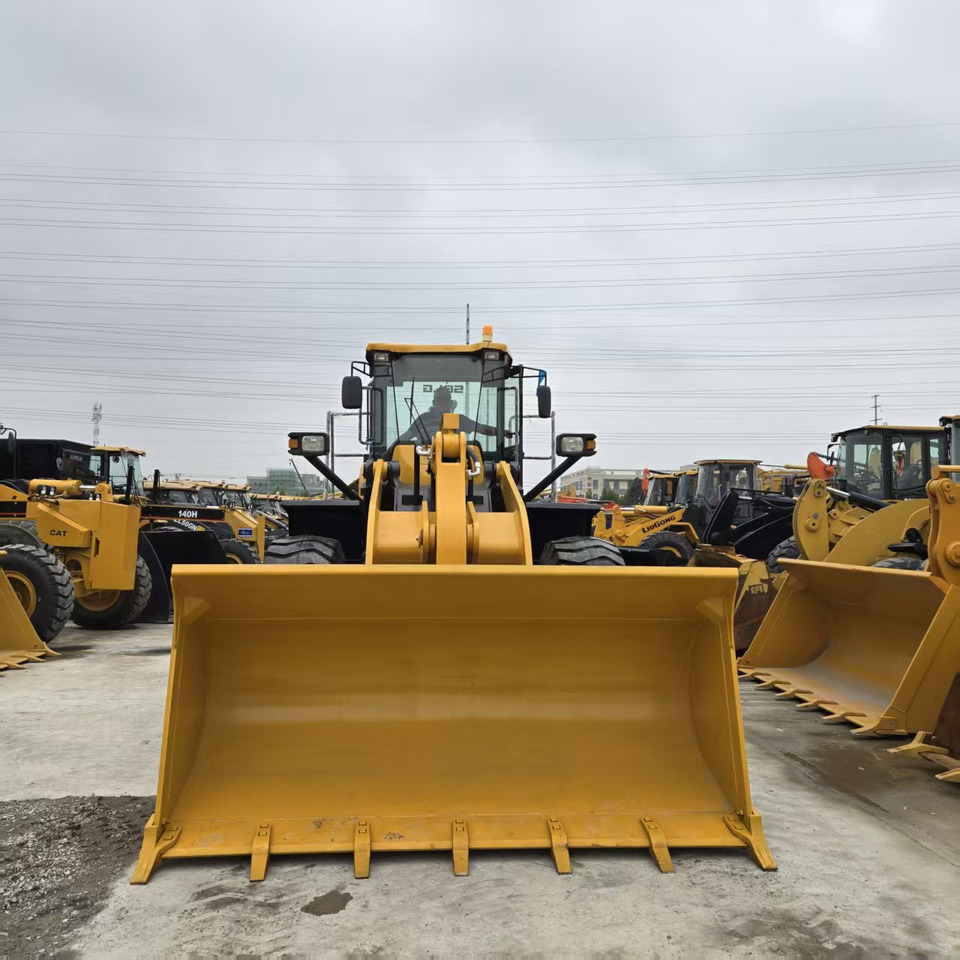 SDLG LG956L - Wheel loader: gambar 4 SDLG LG956L - Wheel loader: gambar 4