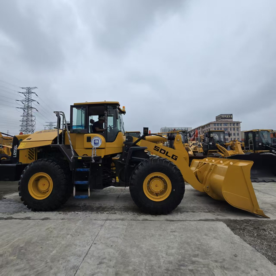 SDLG LG956L - Wheel loader: gambar 3 SDLG LG956L - Wheel loader: gambar 3