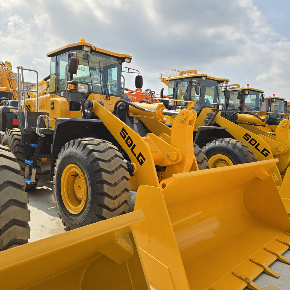 SDLG LG956L - Wheel loader: gambar 1 SDLG LG956L - Wheel loader: gambar 1