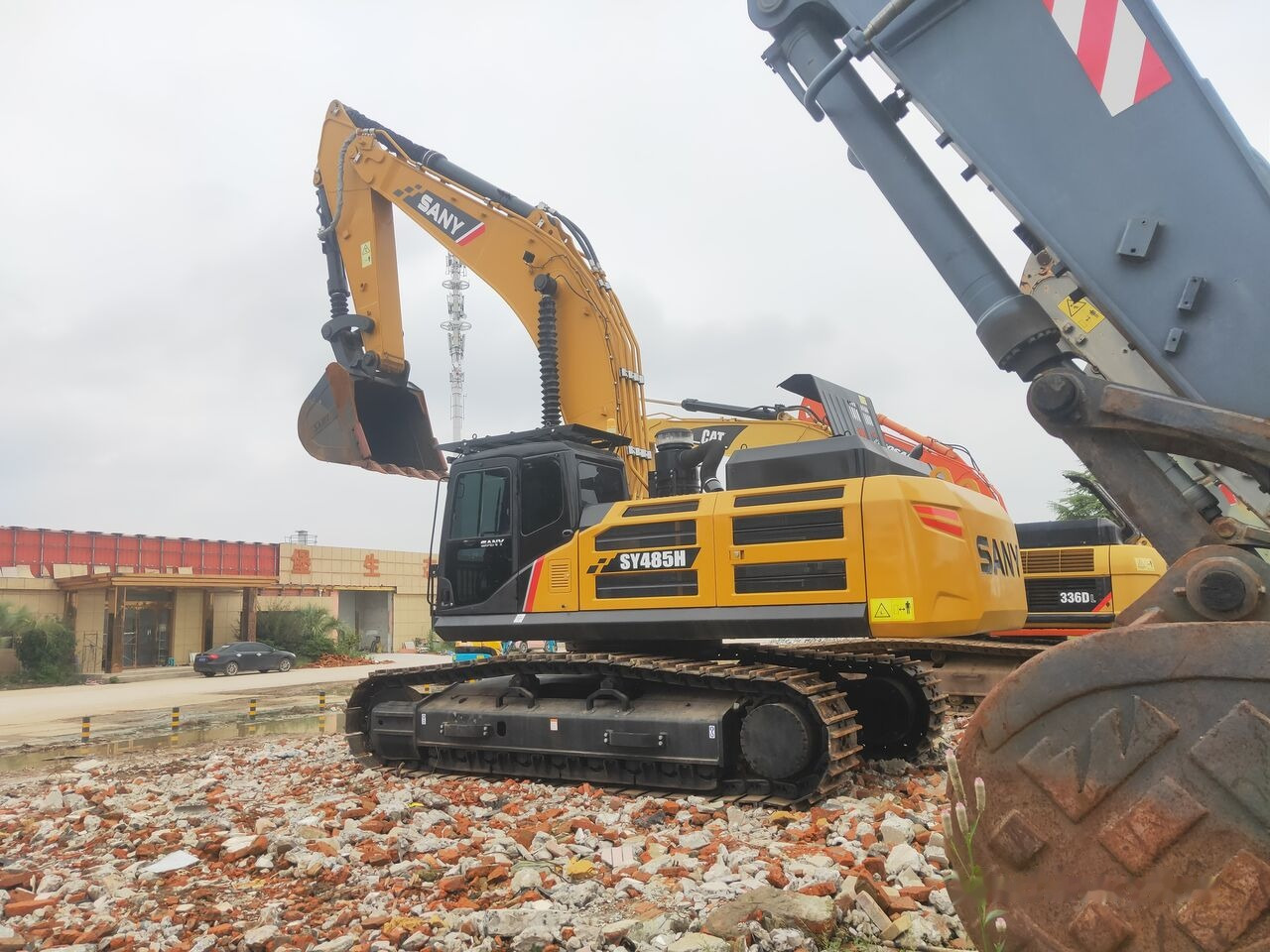 Sany SY485H - Ekskavator perayap: gambar 1 Sany SY485H - Ekskavator perayap: gambar 1