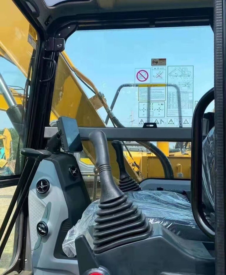 Sany SY75C Pro - Ekskavator mini: gambar 3 Sany SY75C Pro - Ekskavator mini: gambar 3