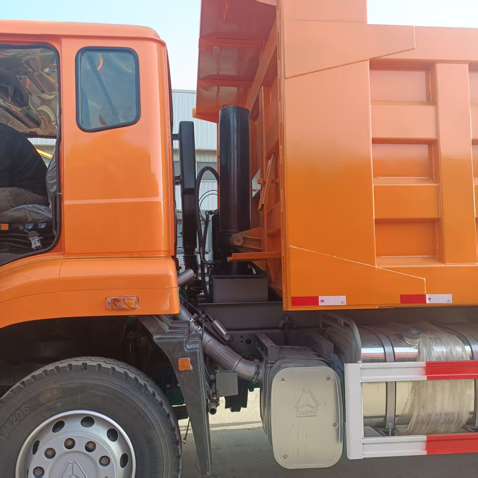Truk jungkit Sinotruk HOHAN 6*4 Dump truck: gambar 10