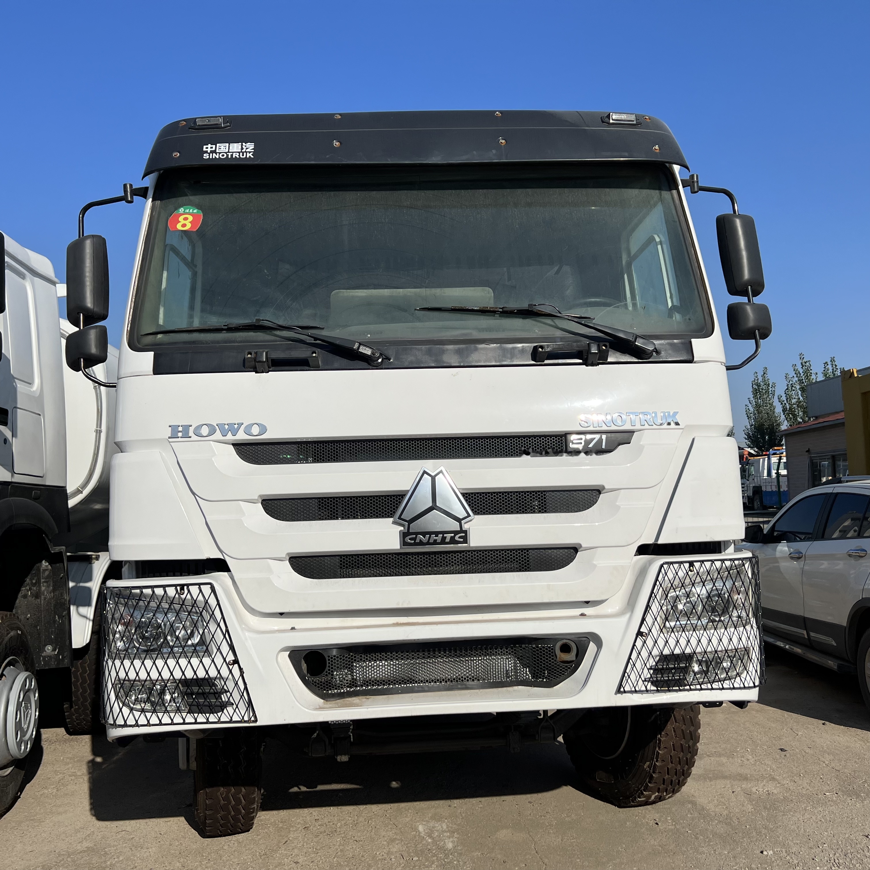 Sinotruk HOWO 371 6*4 Dump truck - Truk jungkit: gambar 1 Sinotruk HOWO 371 6*4 Dump truck - Truk jungkit: gambar 1