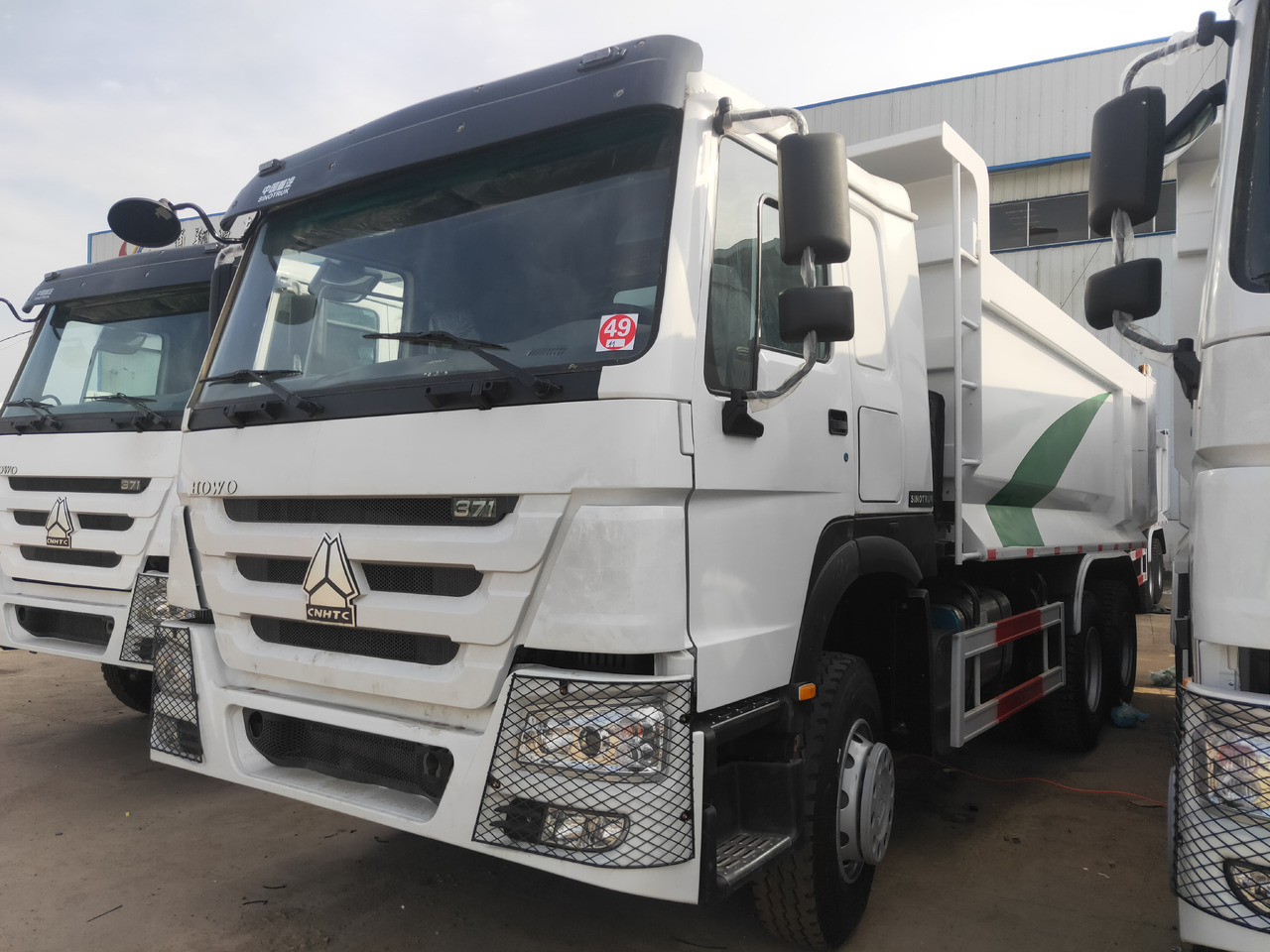 Sinotruk HOWO 371 6*4 Dump truck - Truk jungkit: gambar 1 Sinotruk HOWO 371 6*4 Dump truck - Truk jungkit: gambar 1