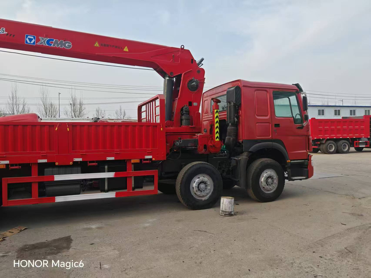 Derek bergerak Sinotruk HOWO 8*4 Mobile crane: gambar 6