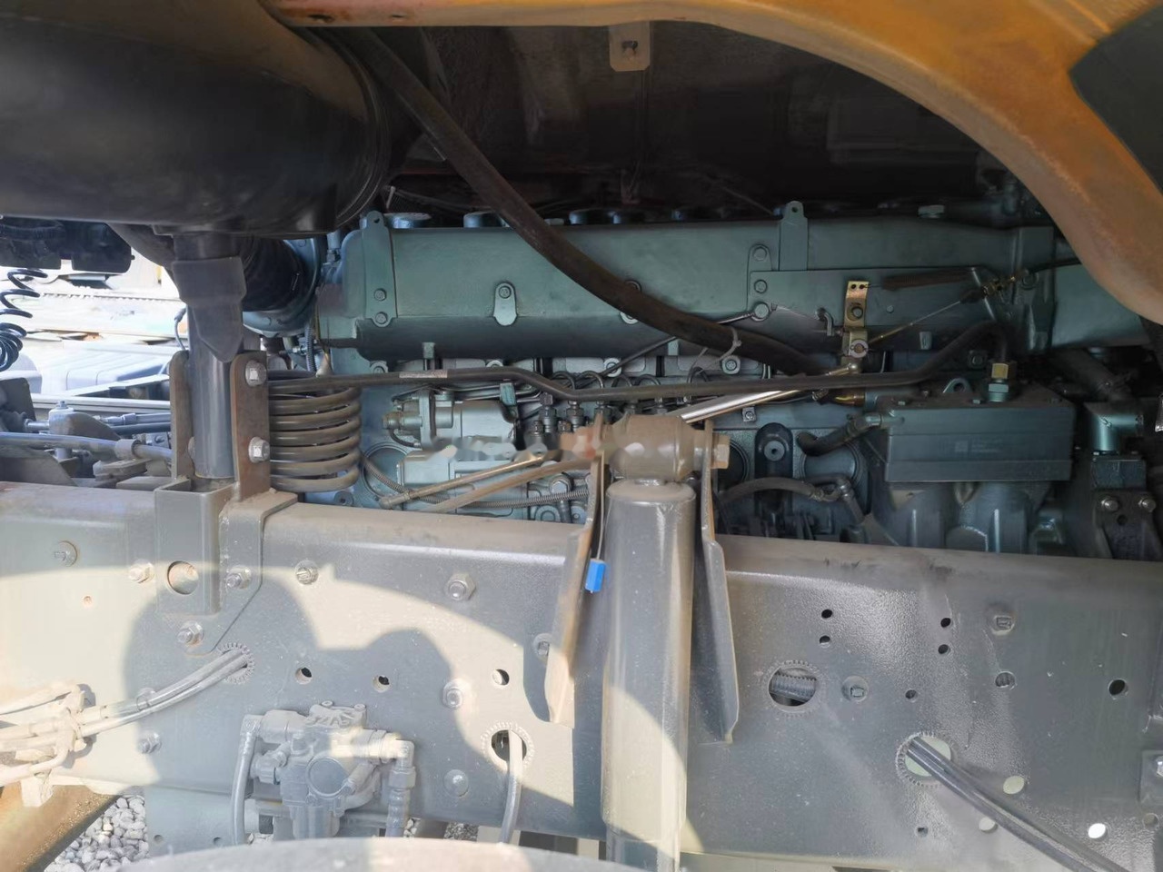 Sinotruk HOWO 371 Tractor - Tractor head: gambar 2 Sinotruk HOWO 371 Tractor - Tractor head: gambar 2