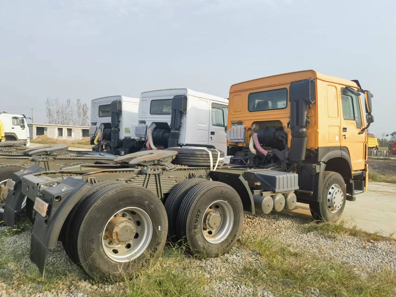 Sinotruk HOWO 371 Tractor - Tractor head: gambar 3 Sinotruk HOWO 371 Tractor - Tractor head: gambar 3