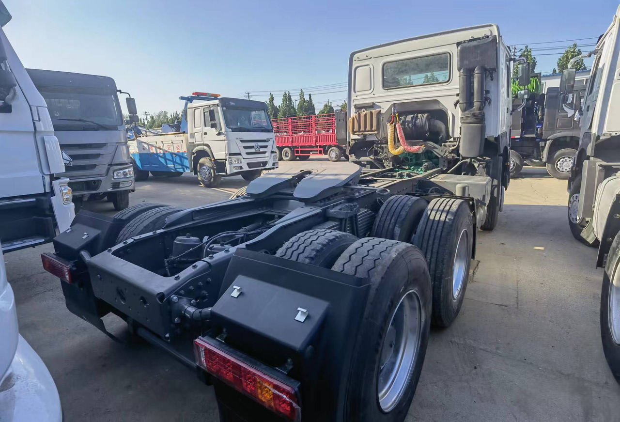 Tractor head Sinotruk HOWO 371 Tractor: gambar 8 Tractor head Sinotruk HOWO 371 Tractor: gambar 8