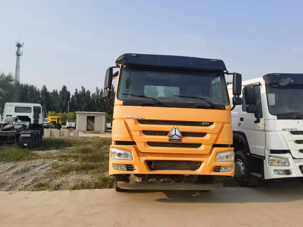 Sinotruk HOWO 371 Tractor - Tractor head: gambar 1 Sinotruk HOWO 371 Tractor - Tractor head: gambar 1